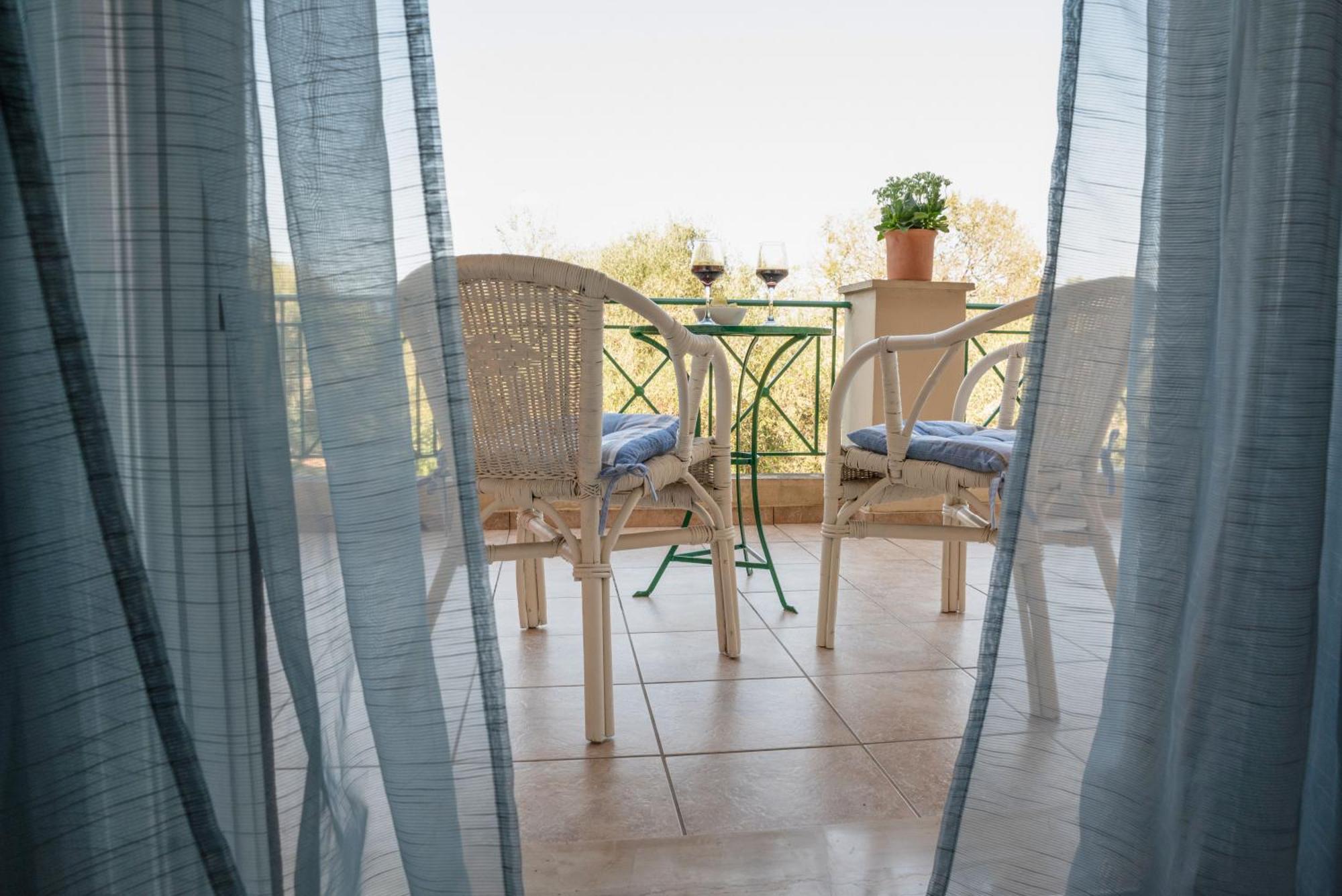 Solari Hill Maisonette Two Private Parking Alepou Luaran gambar