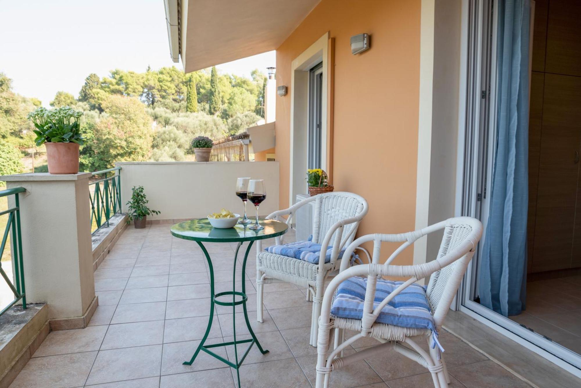 Solari Hill Maisonette Two Private Parking Alepou Luaran gambar